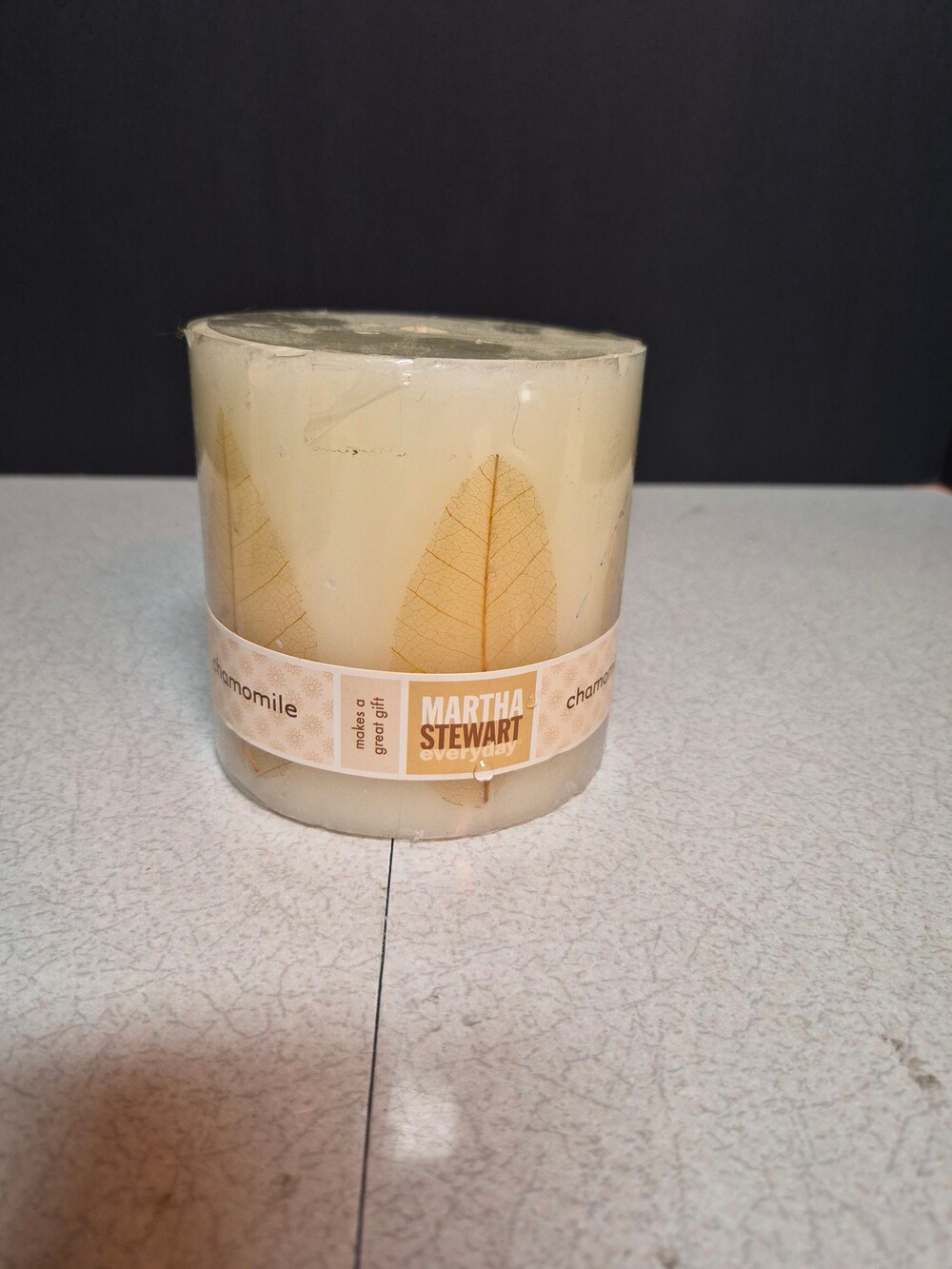 Martha Stewart Chamomile Candle Cream Color Leaf Design